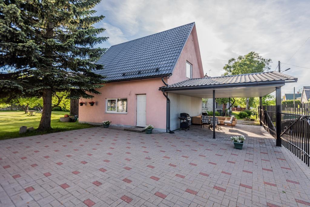 Lubja Holiday House Pärnu Exterior foto